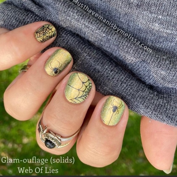 Color Street Web of Lies Clear Overlay Spiders Webs Real Nail Polish Strips - Picture 8 of 10